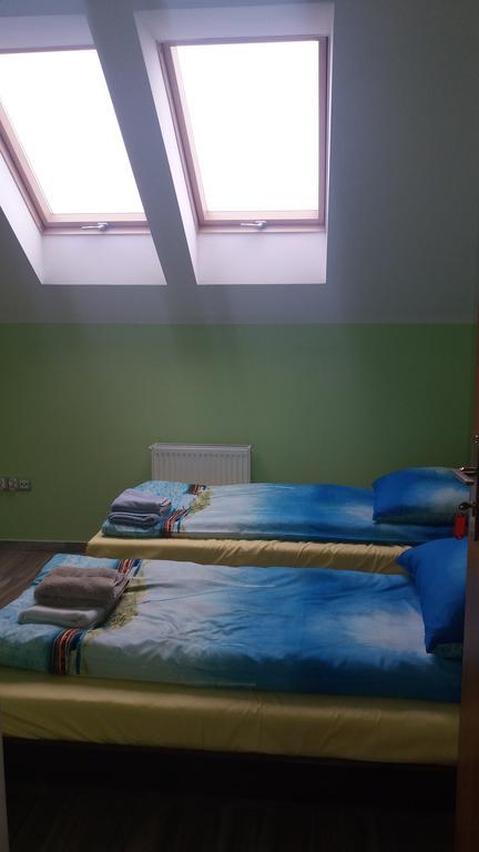 Noclegi Avoca Pyrzowice Bagian luar foto