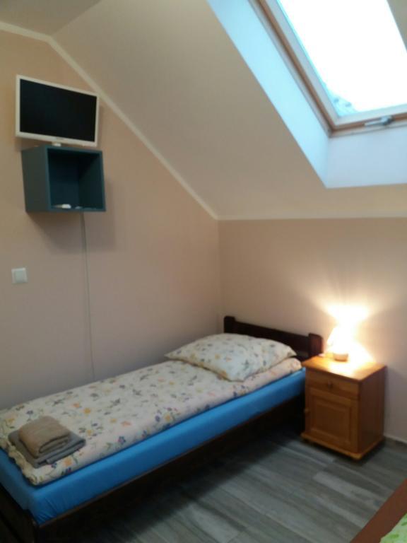 Noclegi Avoca Pyrzowice Bagian luar foto
